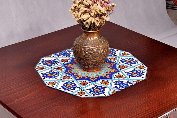 مزایا و معایب استفاده از  رومیزی برای میز عسلی چوبی: